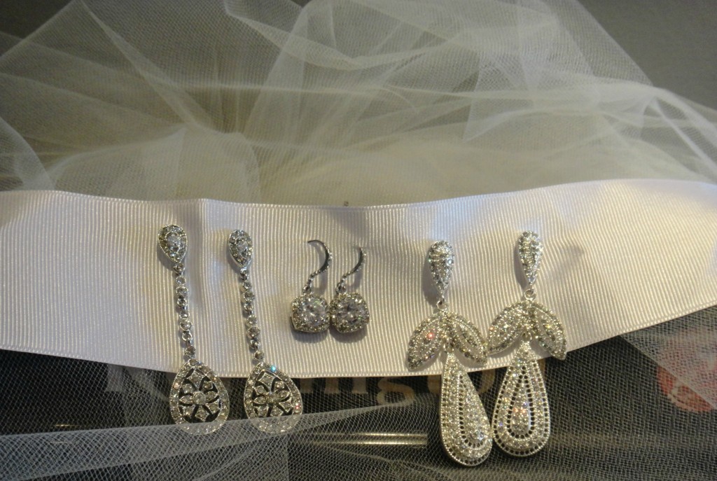 Find your wedding jewelry at Ready or Knot!